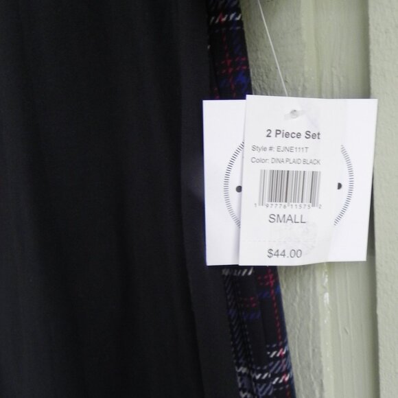 NWT Ande Men's 2-piece Pajama Lounge Set - Size Small - Black top & Plaid Pants - Picture 2 of 5